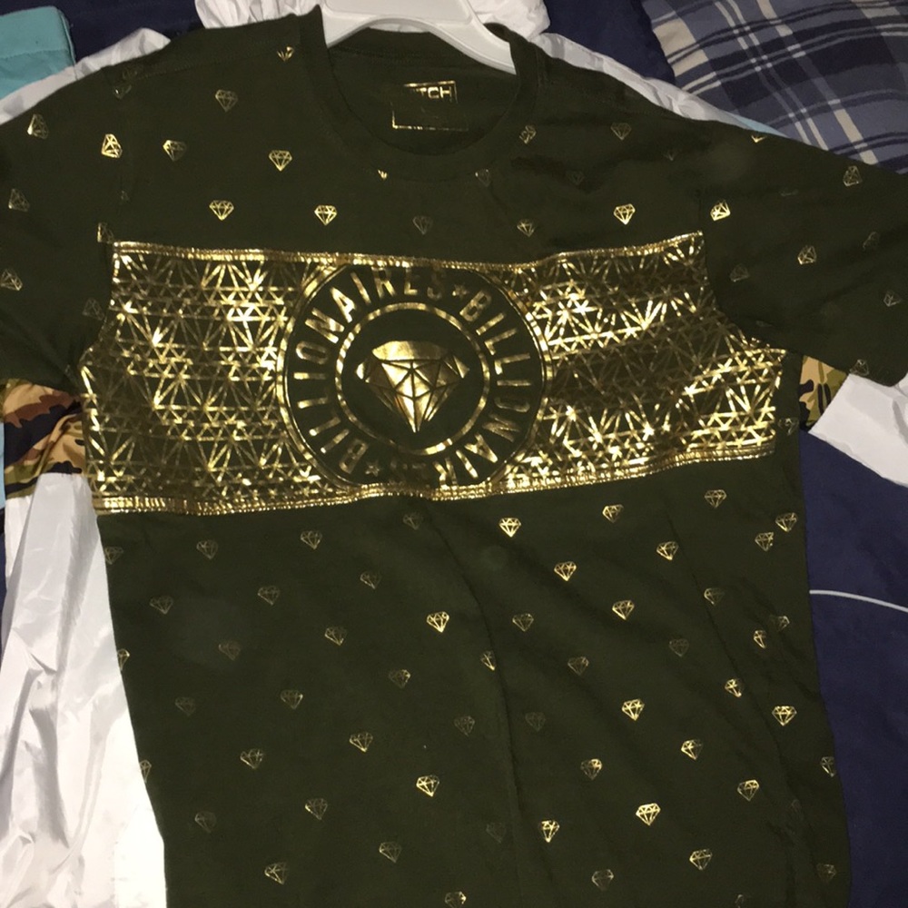 Never worn large shirt